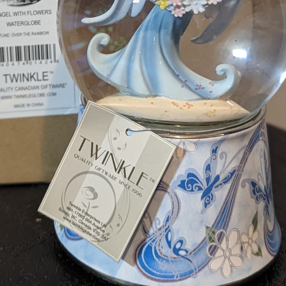 TWINKLE | musical waterglobe - Picture 5 of 8